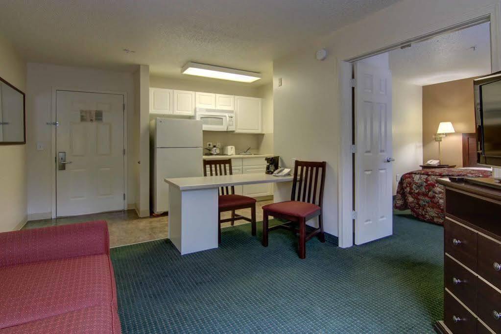 Intown Suites Extended Stay Marietta Ga - Roswell Rd Buitenkant foto